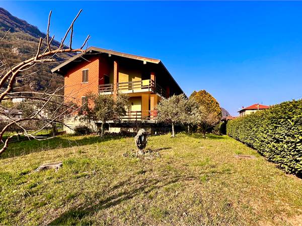 Town House for sale in Rogno