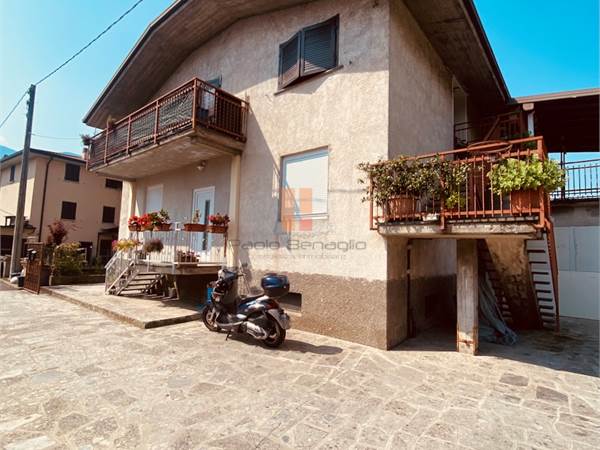 Apartment for sale in Costa Volpino