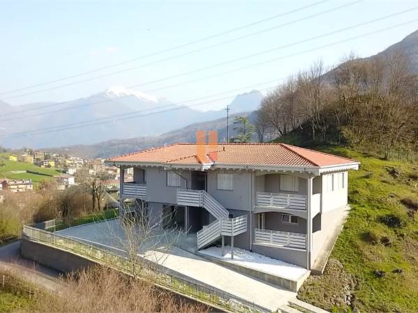 Villa in vendita a Sovere