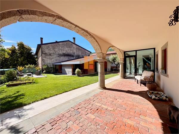 Villa in vendita a Pianico